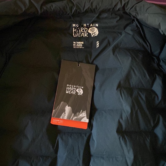 Mountain hardware dawn puffer jacket. New with tags - Picture 3 of 6